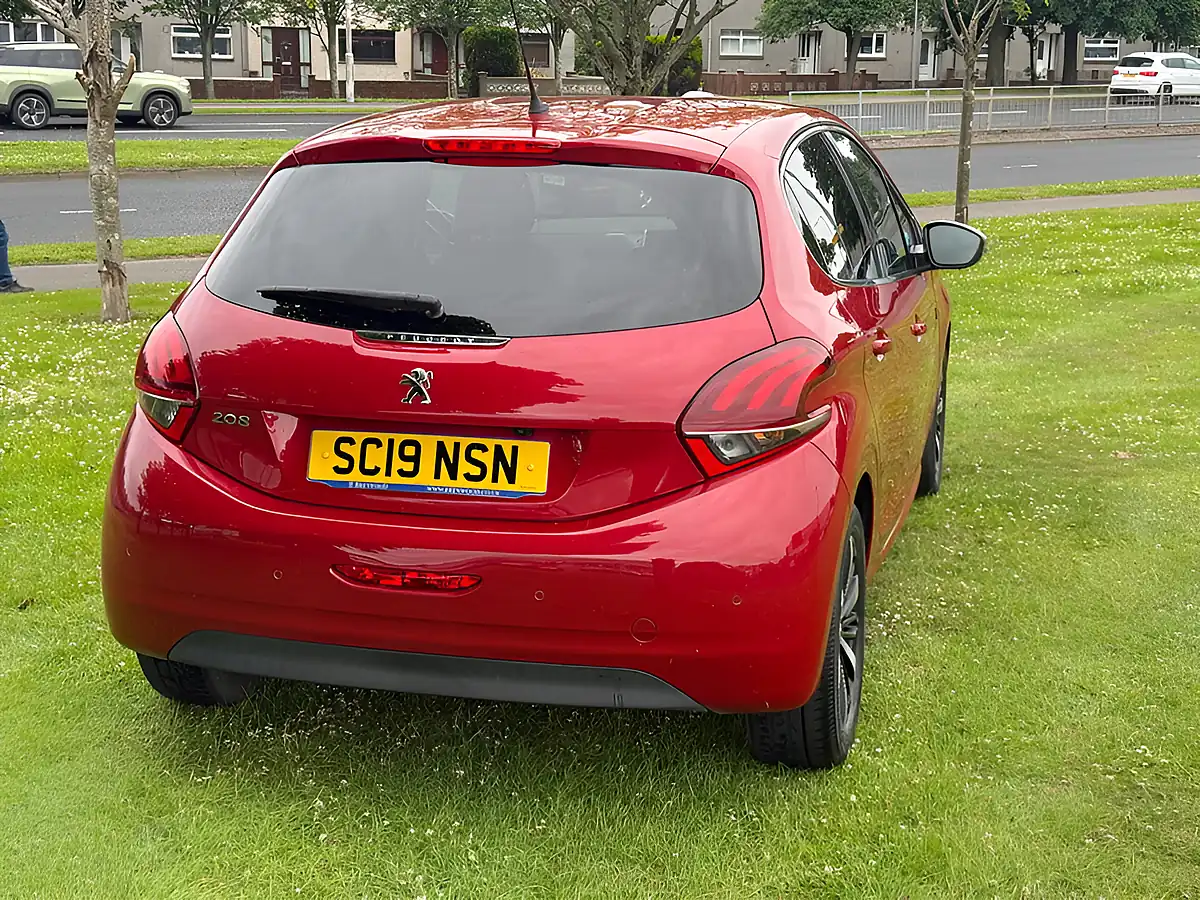 Used 2019 Peugeot 208 Tech Edition Red - Interior and Exterior details 5
