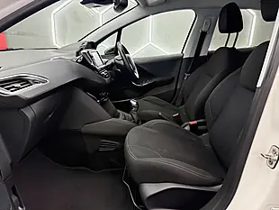 Used 2019 Peugeot 208 Tech Edition White - Interior and Exterior details 15