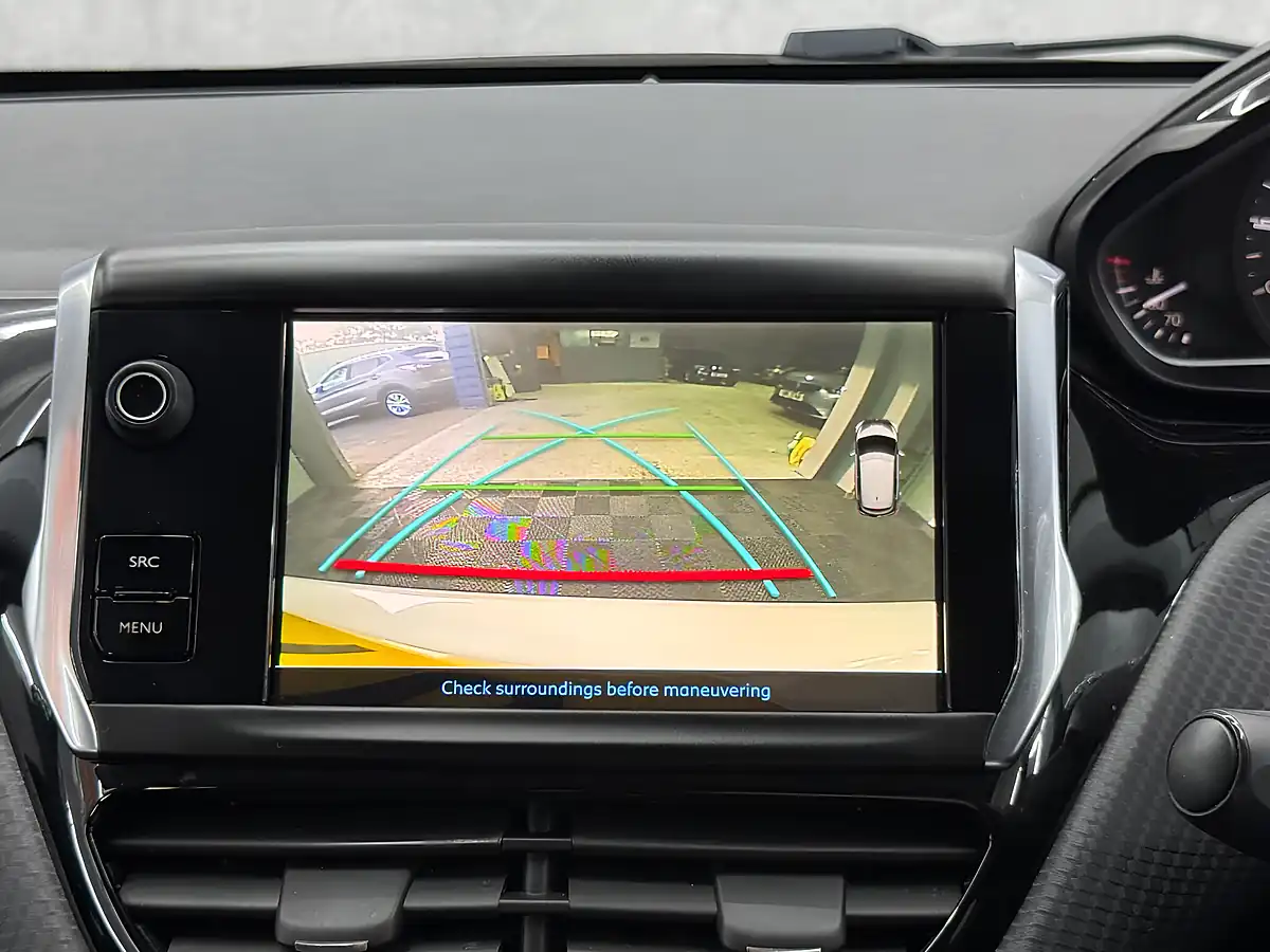 Used 2019 Peugeot 208 Tech Edition White - Interior and Exterior details 17