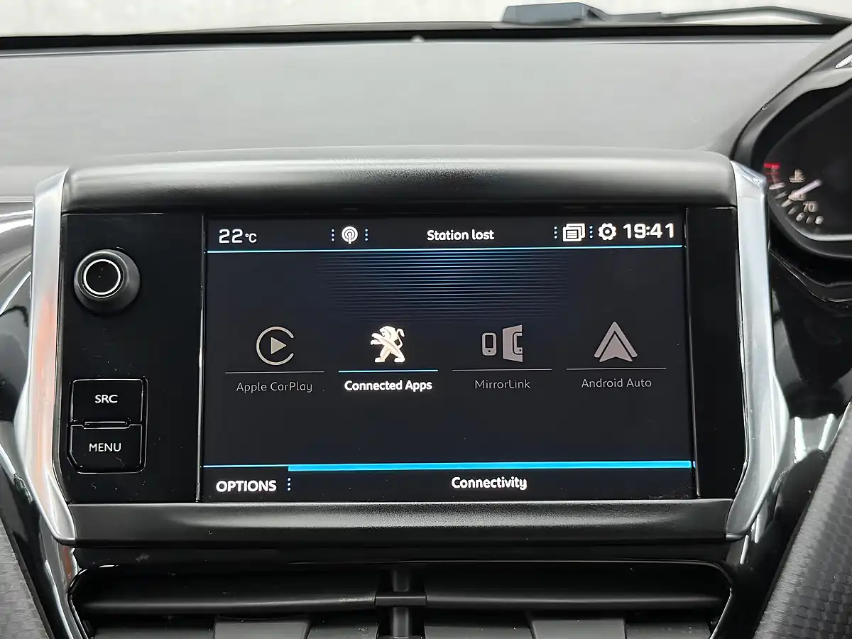 Used 2019 Peugeot 208 Tech Edition White - Interior and Exterior details 18