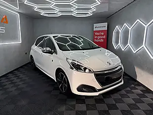 Used 2019 Peugeot 208 Tech Edition White - Interior and Exterior details 7