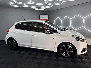 Used 2019 Peugeot 208 Tech Edition White - Interior and Exterior details 9