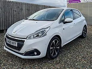 Used 2019 Peugeot 208 Tech Edition White - Interior and Exterior details 11