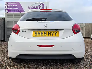 Used 2019 Peugeot 208 Tech Edition White - Interior and Exterior details 15