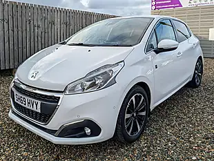 Used 2019 Peugeot 208 Tech Edition White - Interior and Exterior details 3