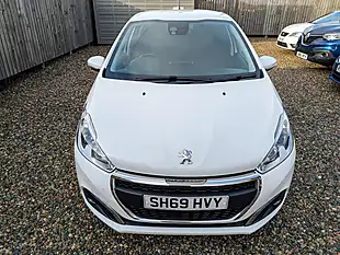 Used 2019 Peugeot 208 Tech Edition White - Interior and Exterior details 8