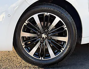Used 2019 Peugeot 208 Tech Edition White - Interior and Exterior details 5