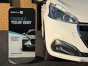 Used 2019 Peugeot 208 Tech Edition White - Interior and Exterior details 7