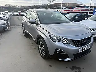 Used 2019 Peugeot 3008 Active Grey - Interior and Exterior details 10