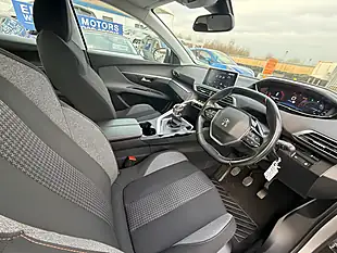 Used 2019 Peugeot 3008 Active Grey - Interior and Exterior details 2