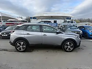 Used 2019 Peugeot 3008 Active Grey - Interior and Exterior details 4