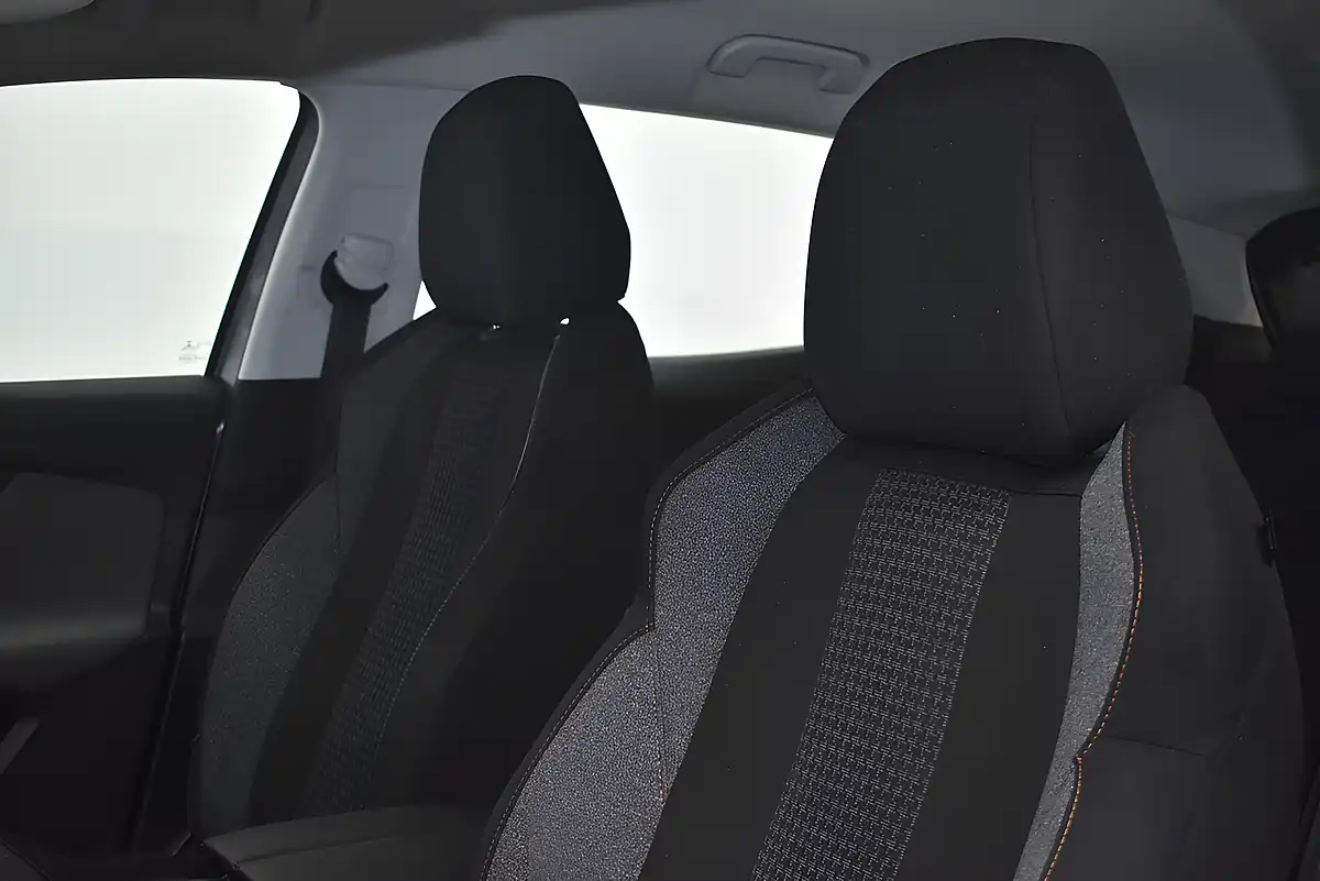Used 2019 Peugeot 3008 Active Grey - Interior and Exterior details 15