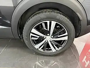 Used 2019 Peugeot 3008 Allure Black - Interior and Exterior details 12