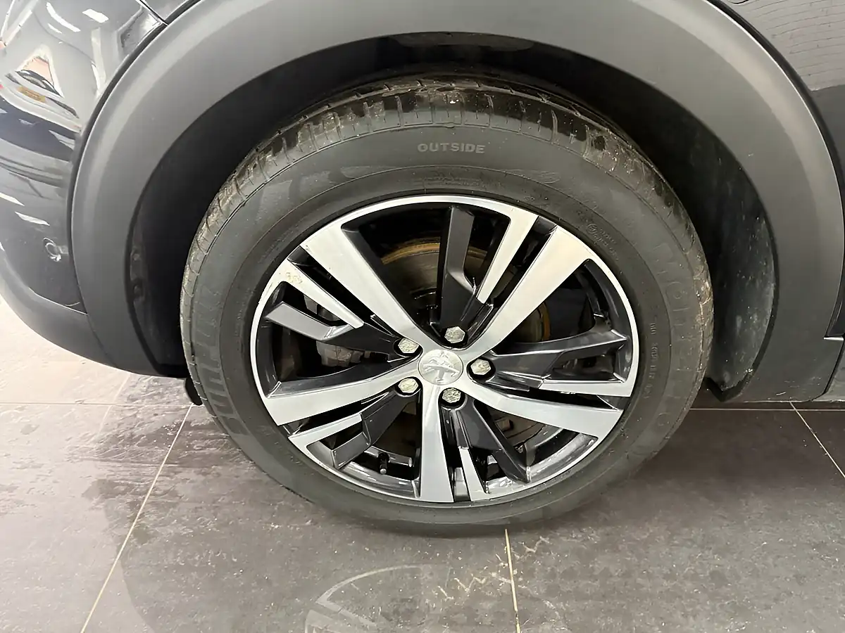 Used 2019 Peugeot 3008 Allure Black - Interior and Exterior details 17