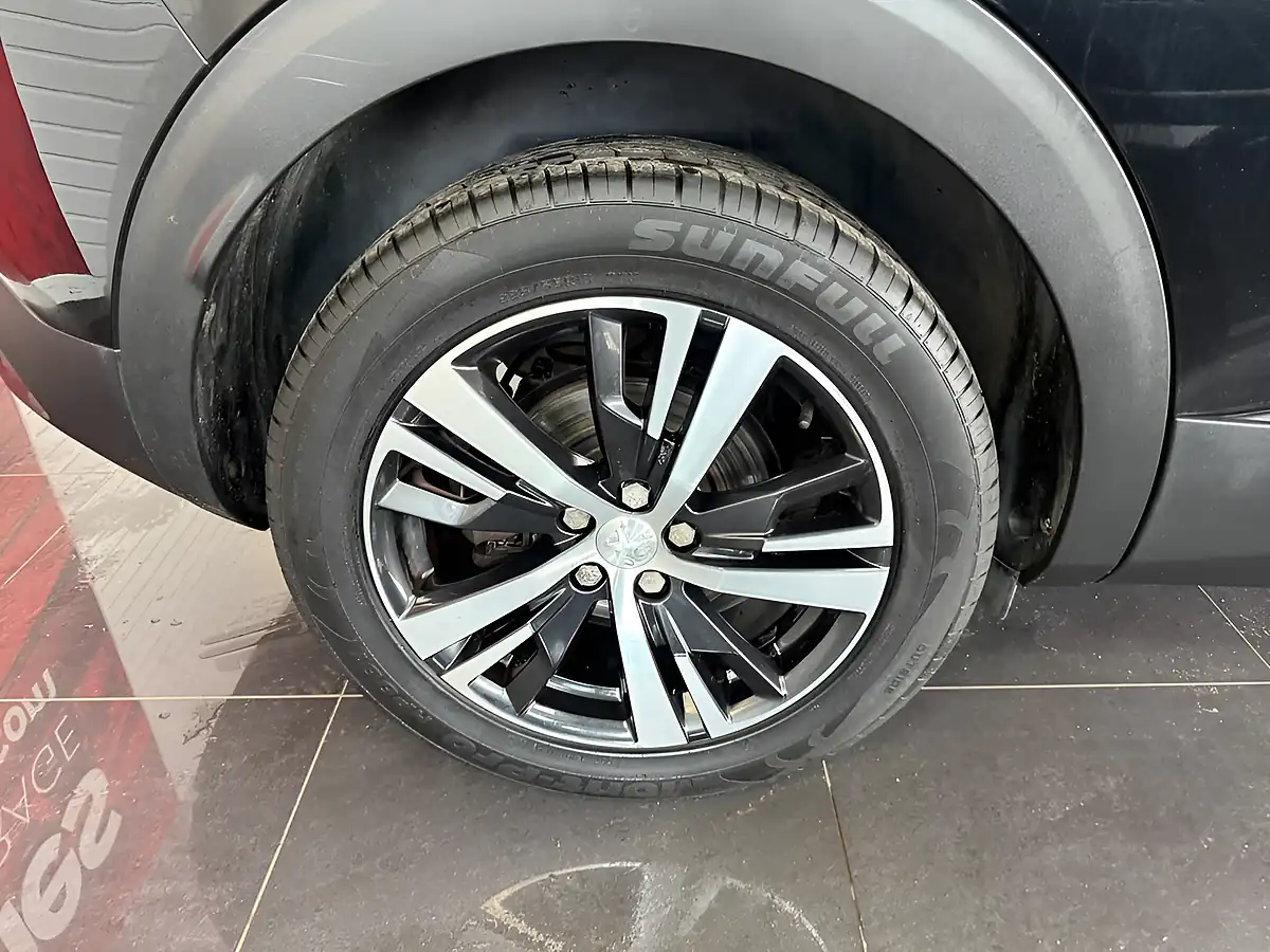 Used 2019 Peugeot 3008 Allure Black - Interior and Exterior details 3