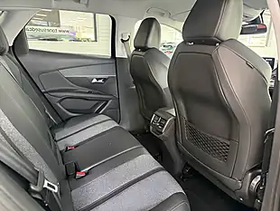 Used 2019 Peugeot 3008 Allure Black - Interior and Exterior details 4