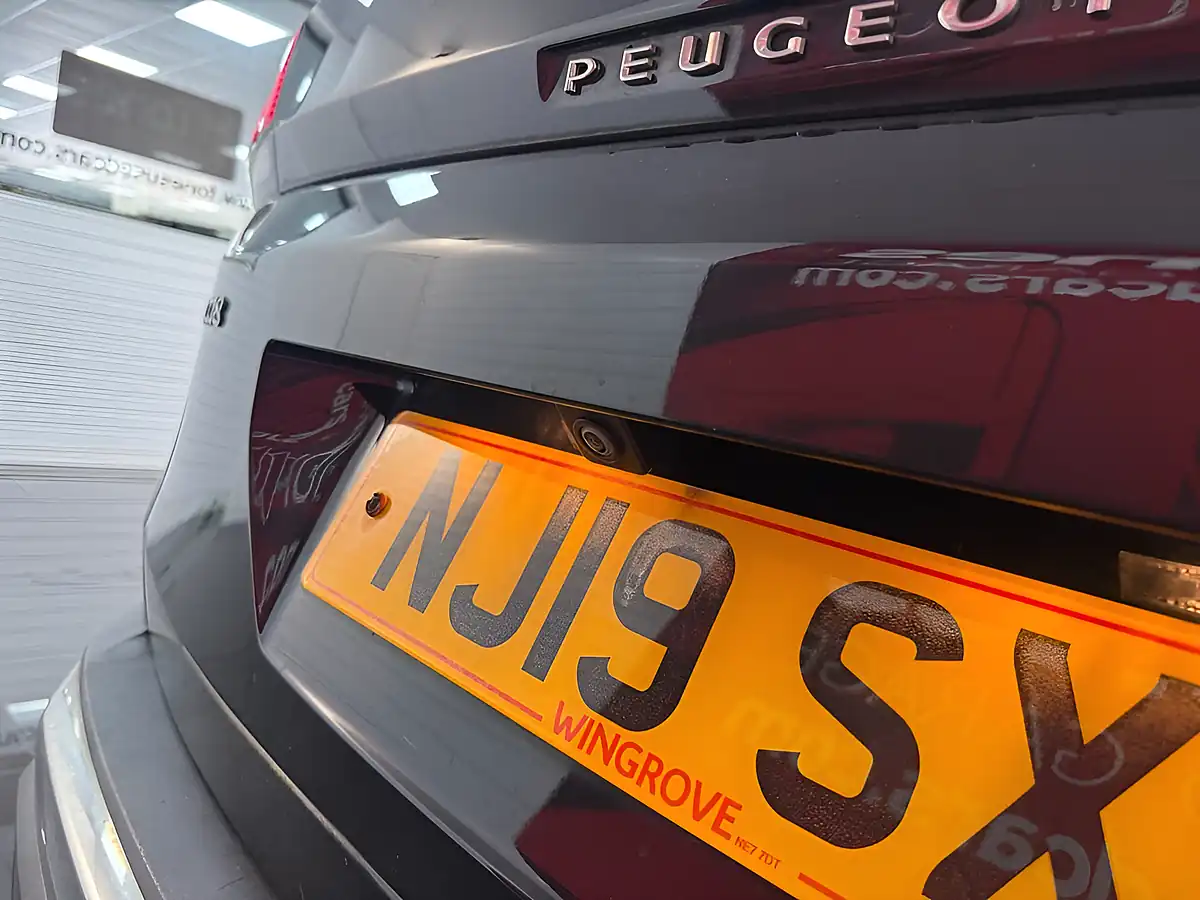 Used 2019 Peugeot 3008 Allure Black - Interior and Exterior details 9