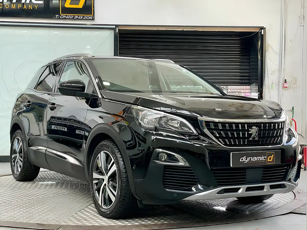 Used 2019 Peugeot 3008 Allure Black - Interior and Exterior details 2