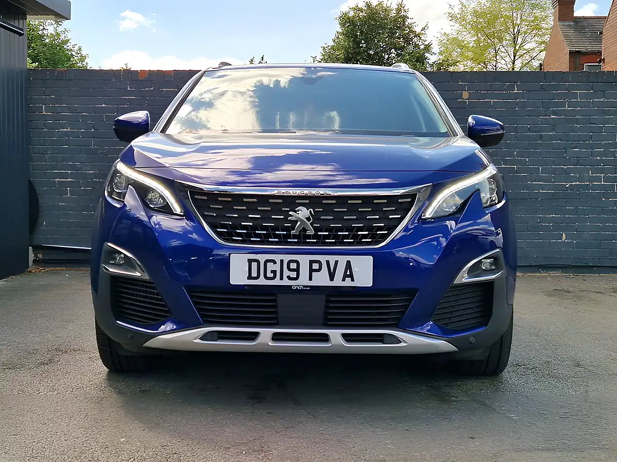 Used 2019 Peugeot 3008 Allure Blue - Interior and Exterior details 11