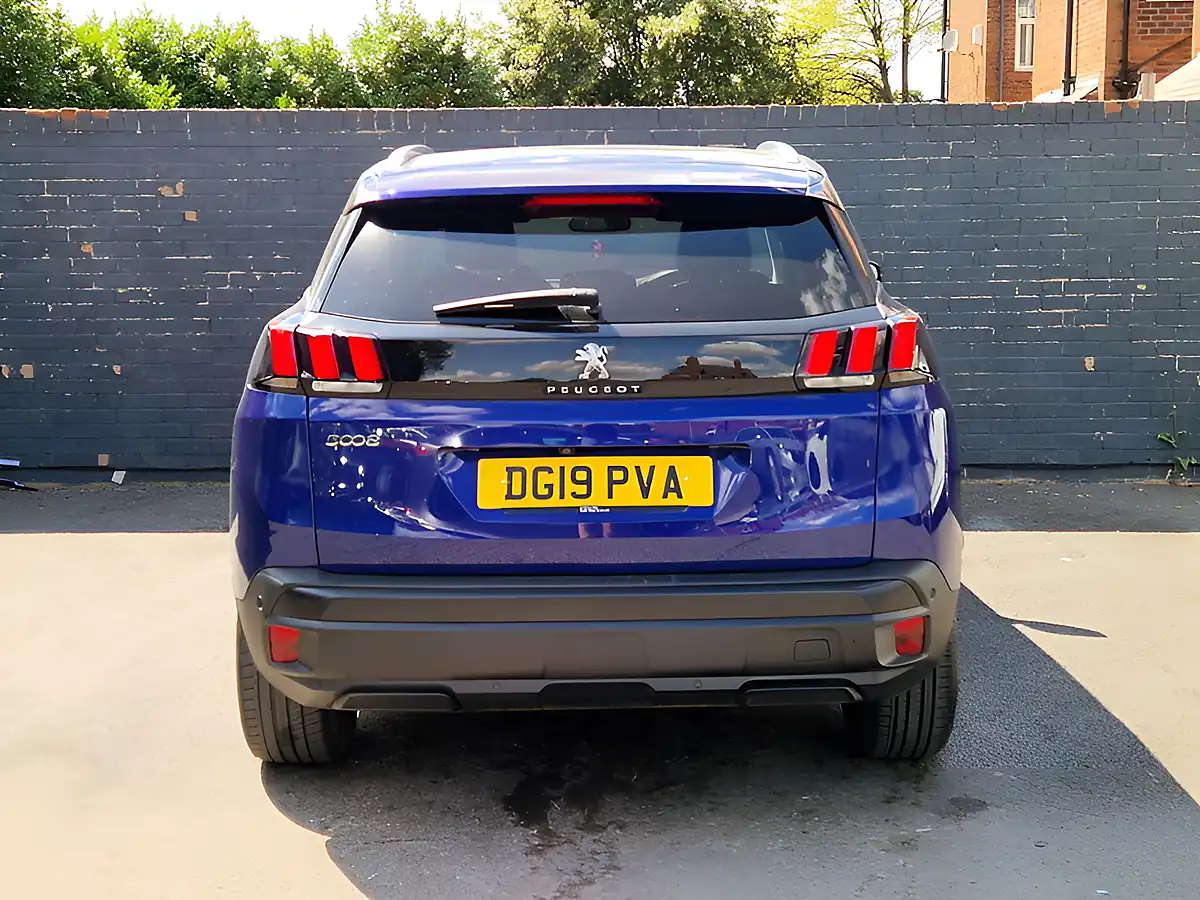 Used 2019 Peugeot 3008 Allure Blue - Interior and Exterior details 9
