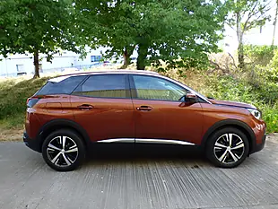 Used 2019 Peugeot 3008 Allure Bronze - Interior and Exterior details 13