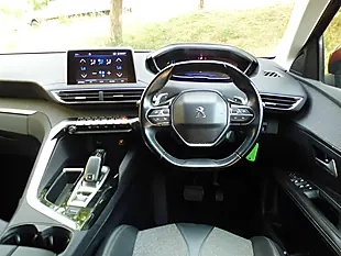 Used 2019 Peugeot 3008 Allure Bronze - Interior and Exterior details 6