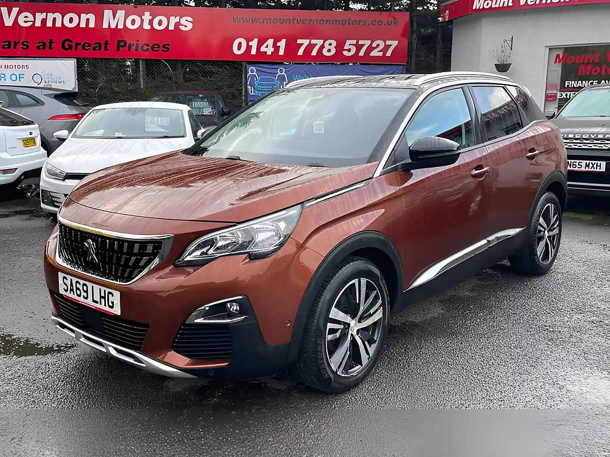 Used 2019 Peugeot 3008 Allure Bronze - Interior and Exterior details 4