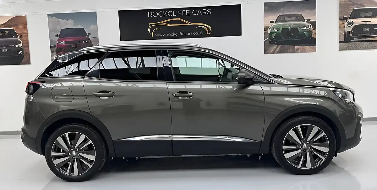 Used 2019 Peugeot 3008 Allure Grey - Interior and Exterior details 2