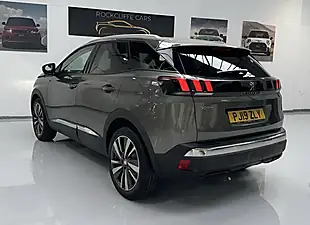 Used 2019 Peugeot 3008 Allure Grey - Interior and Exterior details 4