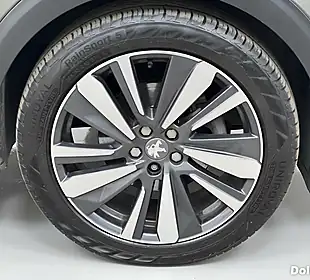 Used 2019 Peugeot 3008 Allure Grey - Interior and Exterior details 8