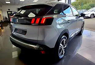 Used 2019 Peugeot 3008 Allure Grey - Interior and Exterior details 6