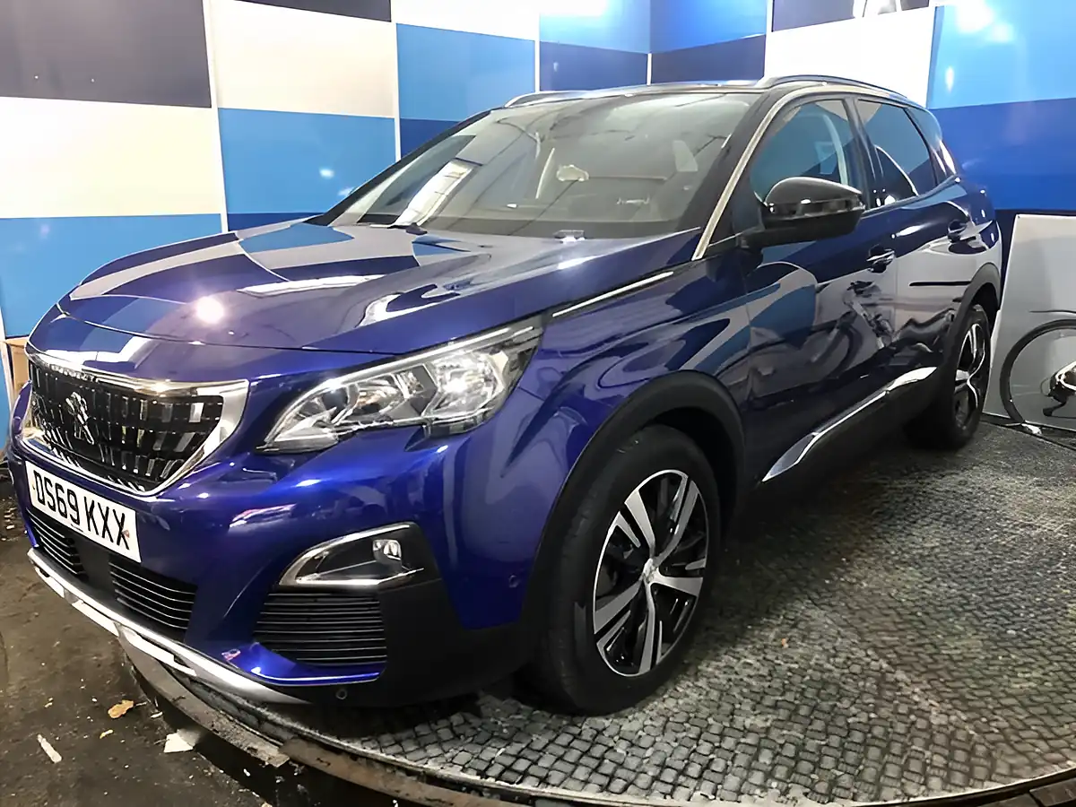 Used 2019 Peugeot 3008 Allure Magnetic Blue - Front View