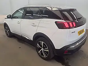 Used 2019 Peugeot 3008 Allure Pearlescent White - Interior and Exterior details 5