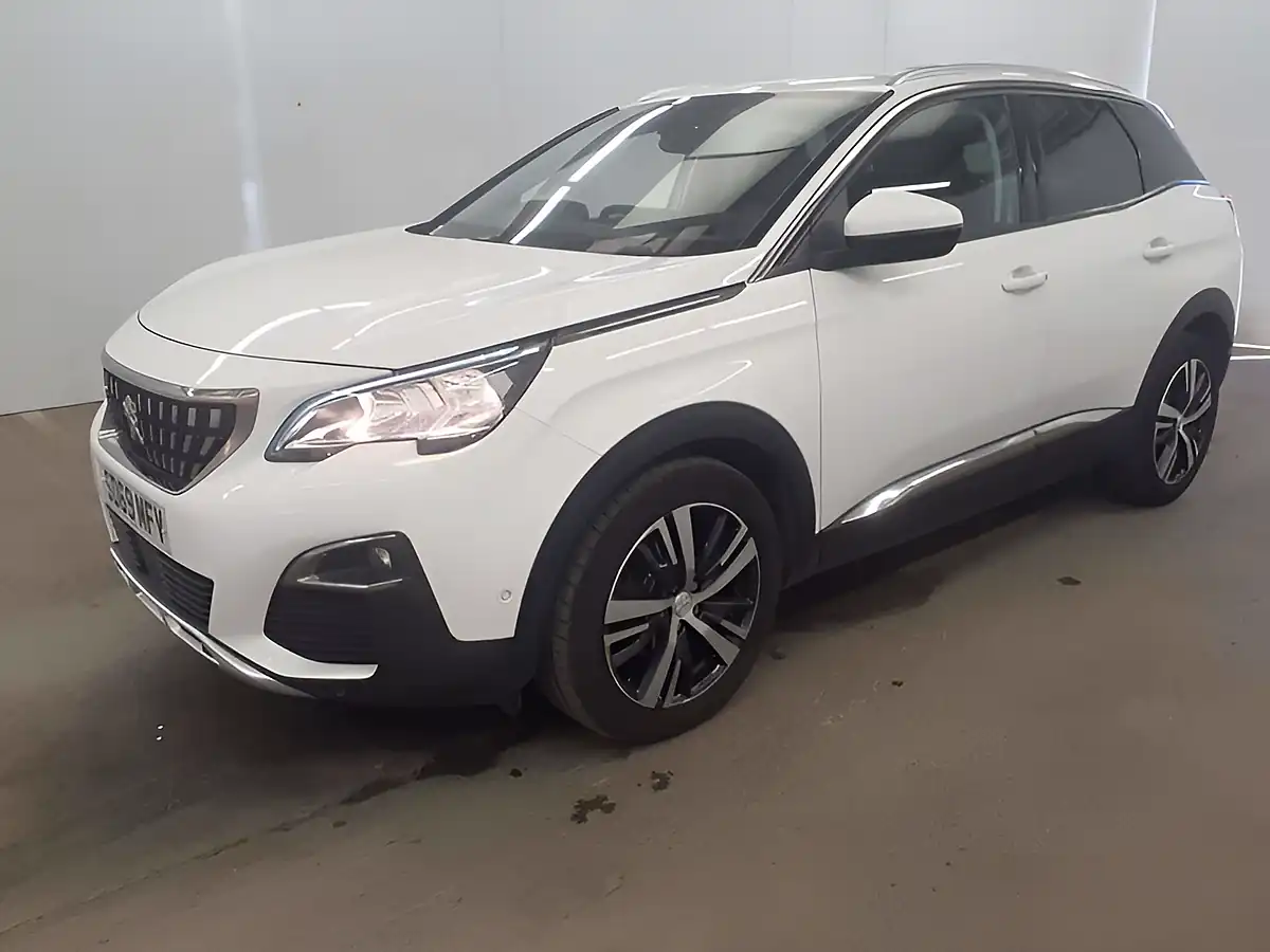 Used 2019 Peugeot 3008 Allure Pearlescent White - Interior and Exterior details 7