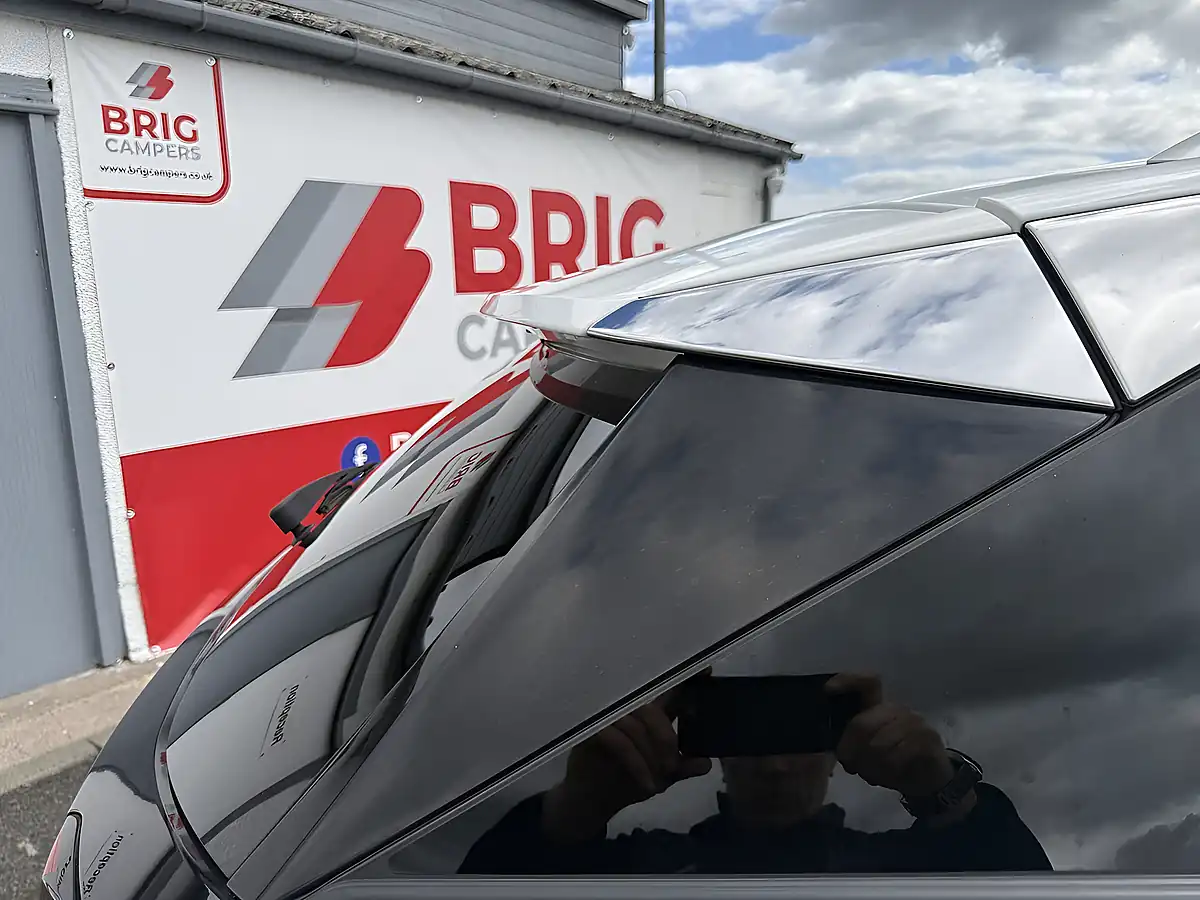 Used 2019 Peugeot 3008 Allure White - Interior and Exterior details 16