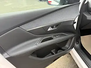 Used 2019 Peugeot 3008 Allure White - Interior and Exterior details 18
