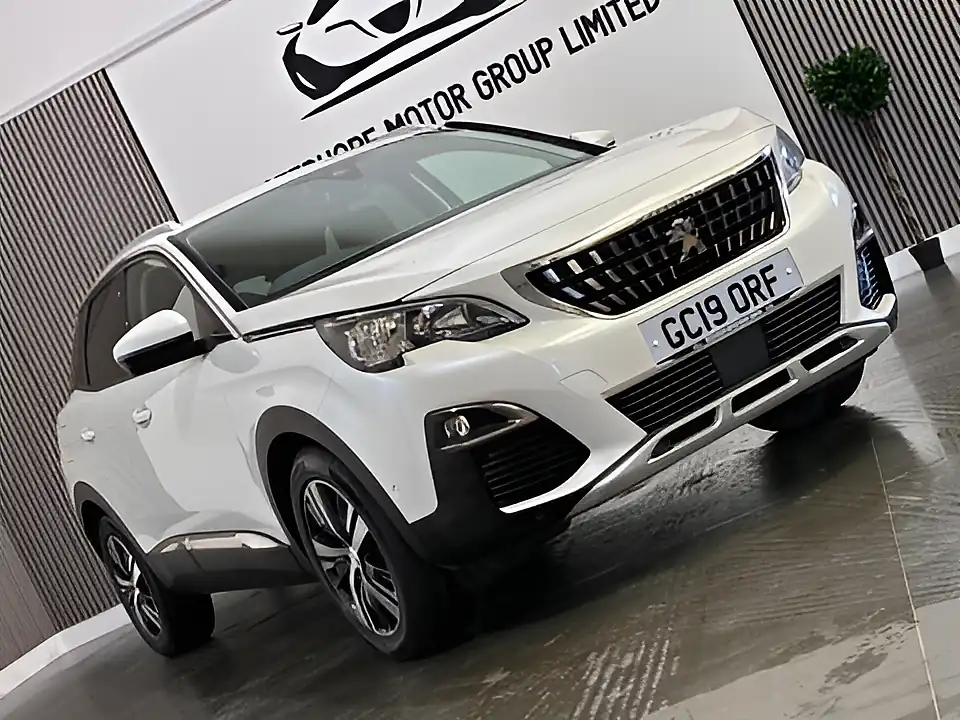 Used 2019 Peugeot 3008 Allure White - Interior and Exterior details 14