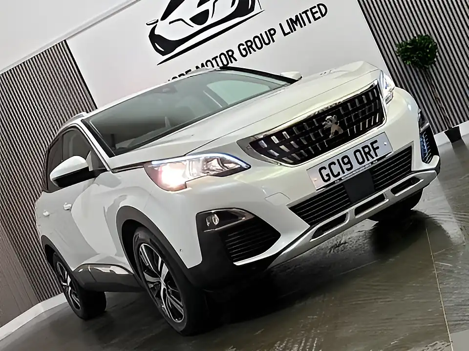 Used 2019 Peugeot 3008 Allure White - Interior and Exterior details 15