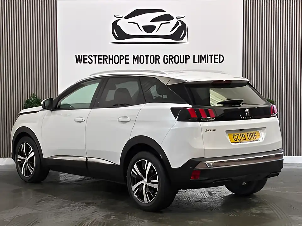 Used 2019 Peugeot 3008 Allure White - Interior and Exterior details 2