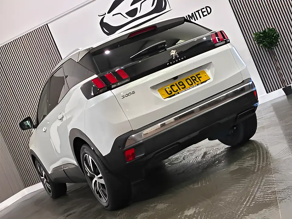 Used 2019 Peugeot 3008 Allure White - Interior and Exterior details 8