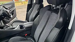 Used 2019 Peugeot 3008 Allure White - Interior and Exterior details 19