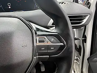 Used 2019 Peugeot 3008 Allure White - Interior and Exterior details 20