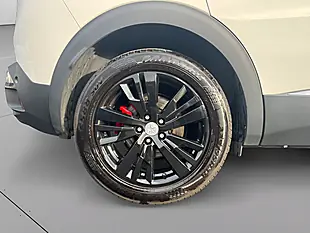 Used 2019 Peugeot 3008 Allure White - Interior and Exterior details 9
