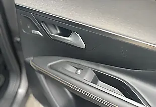Used 2019 Peugeot 3008 GT Grey - Interior and Exterior details 14