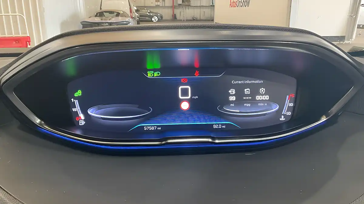 Used 2019 Peugeot 3008 GT Line Black - Interior and Exterior details 8