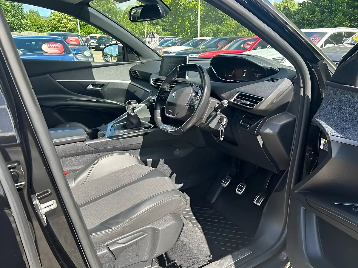 Used 2019 Peugeot 3008 GT Line Black - Interior and Exterior details 7