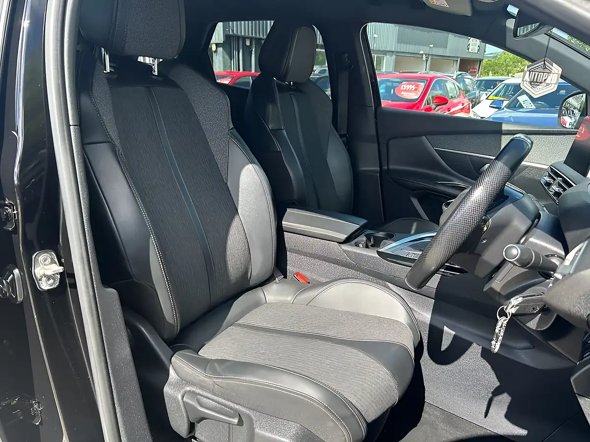 Used 2019 Peugeot 3008 GT Line Black - Interior and Exterior details 8