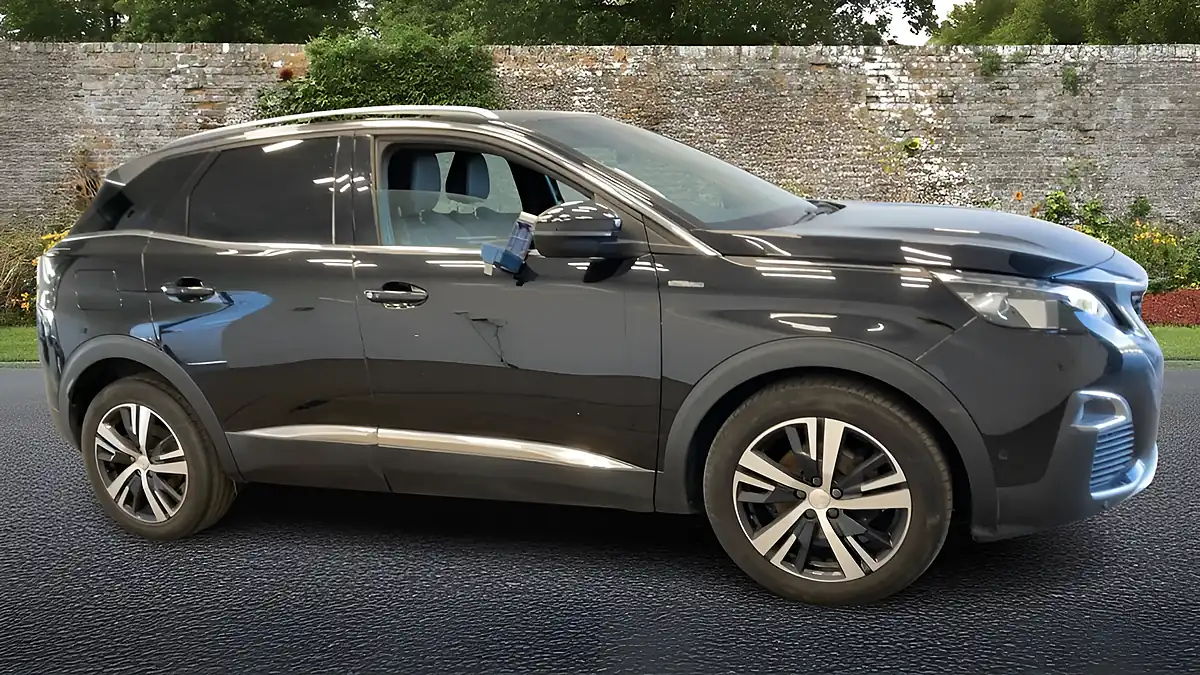 Used 2019 Peugeot 3008 GT Line Black - Interior and Exterior details 4