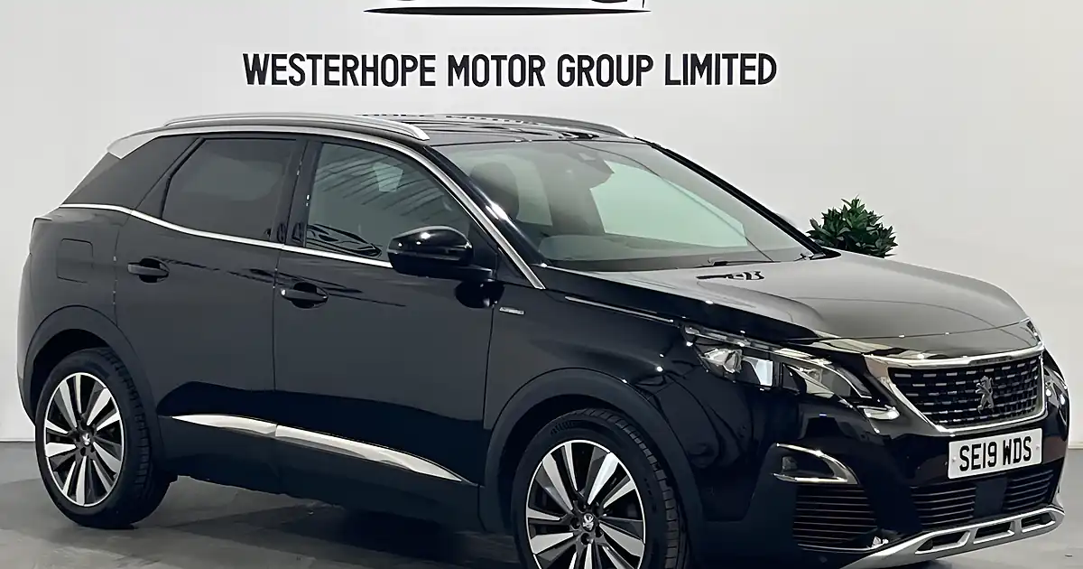Used 2019 Peugeot 3008 GT Line Black - Front View