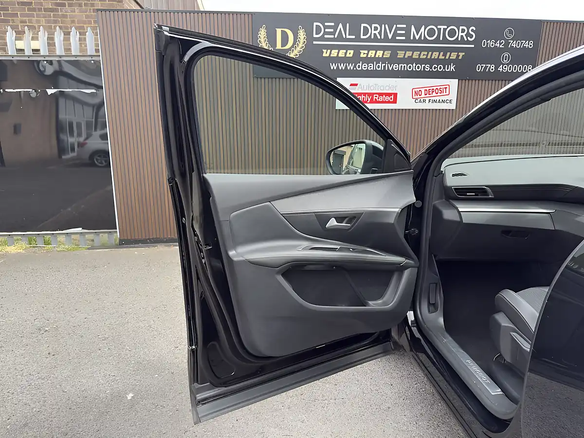 Used 2019 Peugeot 3008 GT Line Black - Interior and Exterior details 13